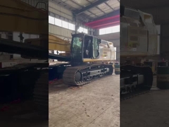 Süper uzun kazıcı yığınları, patlama kolunu sürüyor.